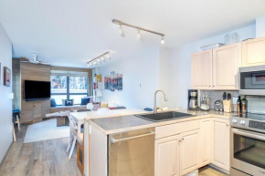 One block walk to gondola, ski lockers downstairs, River Trail close by! Telluride